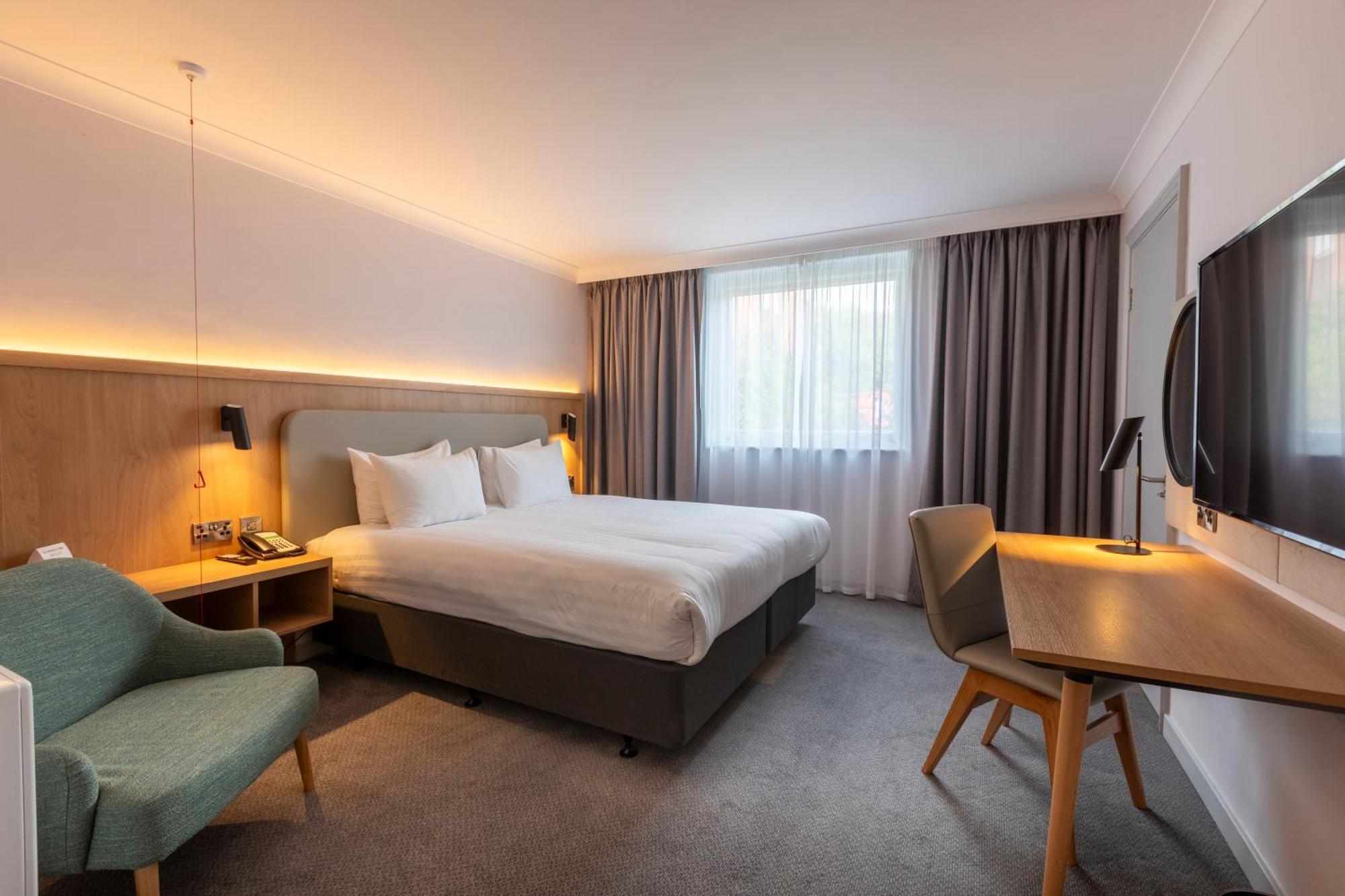 Holiday Inn Brentwood By Ihg Exterior foto